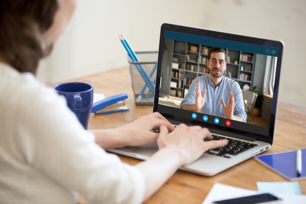 HOW TO BUILD RELATIONSHIPS IN A VIRTUAL WORLD