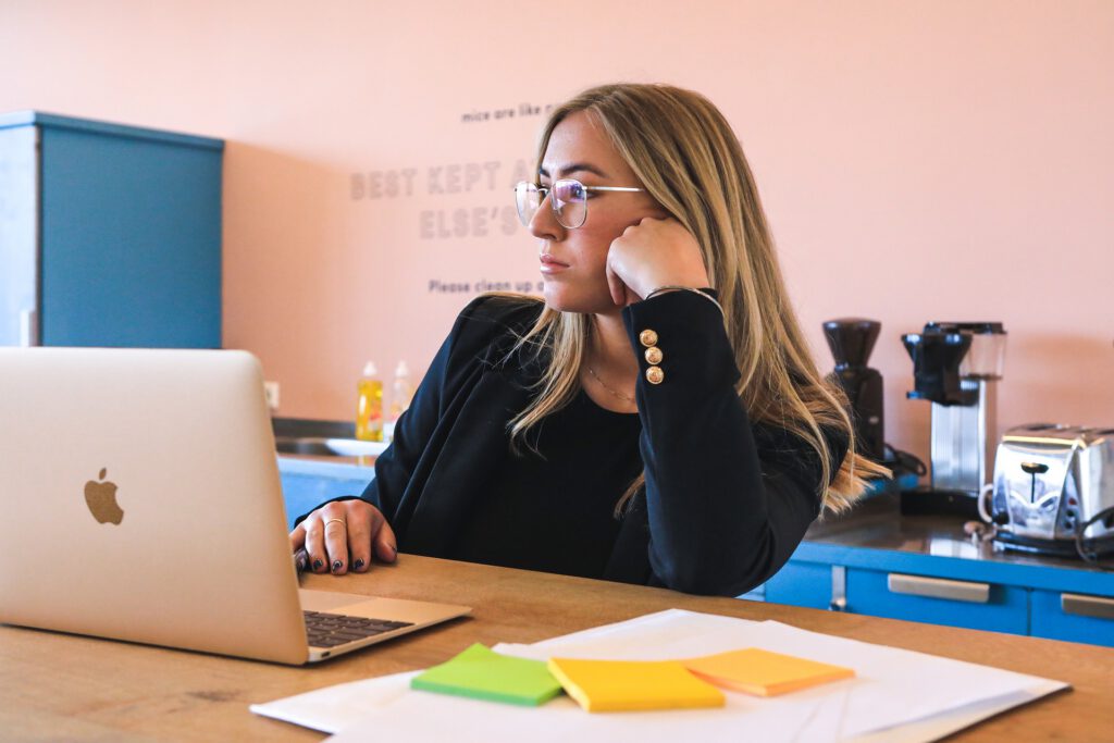 7 things you should include on your resume about your work experience, according to 2 headhunters